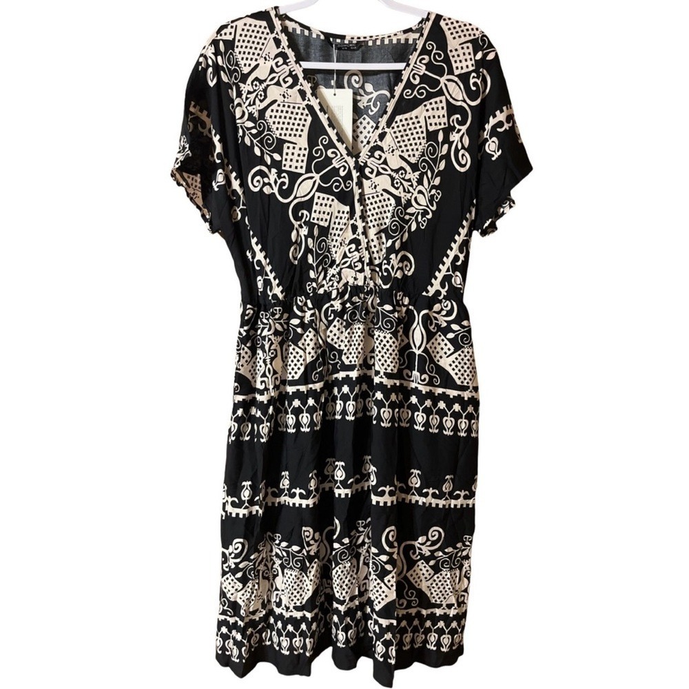 Size 12 Bloomchic Black & White Peacock Print Midi Dress NWT
